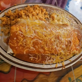Las Chavelas - Chicken and beef burrito lunch combo, $11.75 - Mexican Near Me - Coeur D Alene, Idaho