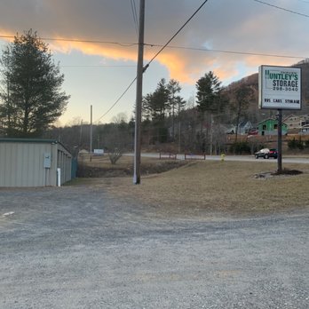 Fairview Huntley Self-Storage - AVOID THIS PLACE - Self Storage Near Me - Fairview, North Carolina Fairview Huntley Self-Storage - AVOID THIS PLACE - Self Storage Near Me - Fairview, North Carolina