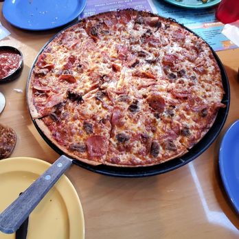 Merlins Pizza - Pepperoni, ground beef and onion pizza on thin crust. Delicious - Pizza Near Me - Destin, Florida Merlins Pizza - Pepperoni, ground beef and onion pizza on thin crust. Delicious - Pizza Near Me - Destin, Florida