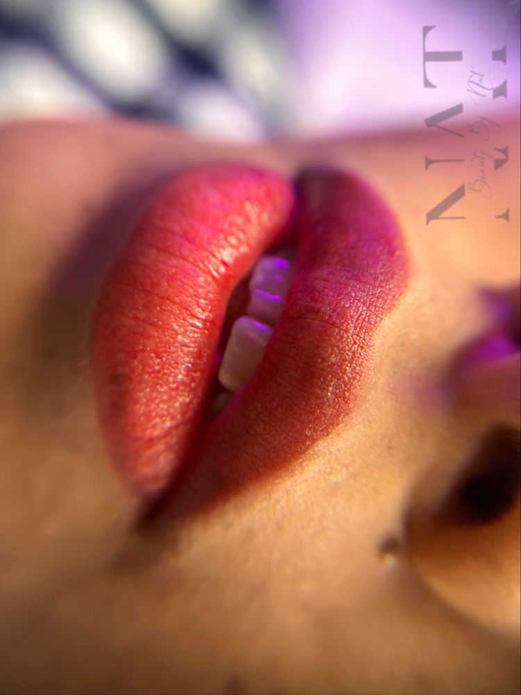 Beauty By Nat Logo