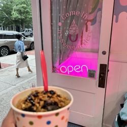 Sundaes On Main