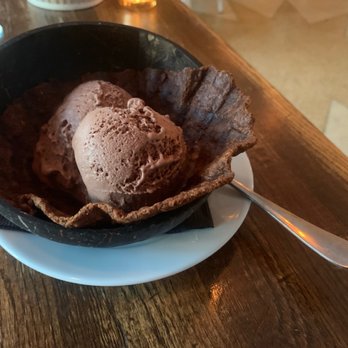 Full Bloom Vegan - Chocolate gelato ice crean in a chocolate waffle cone - Vegan Near Me - Miami Beach, Florida