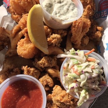Pier 62 Oceanfront Restaurant & Bar - Seafood Near Me - Cocoa Beach, Florida