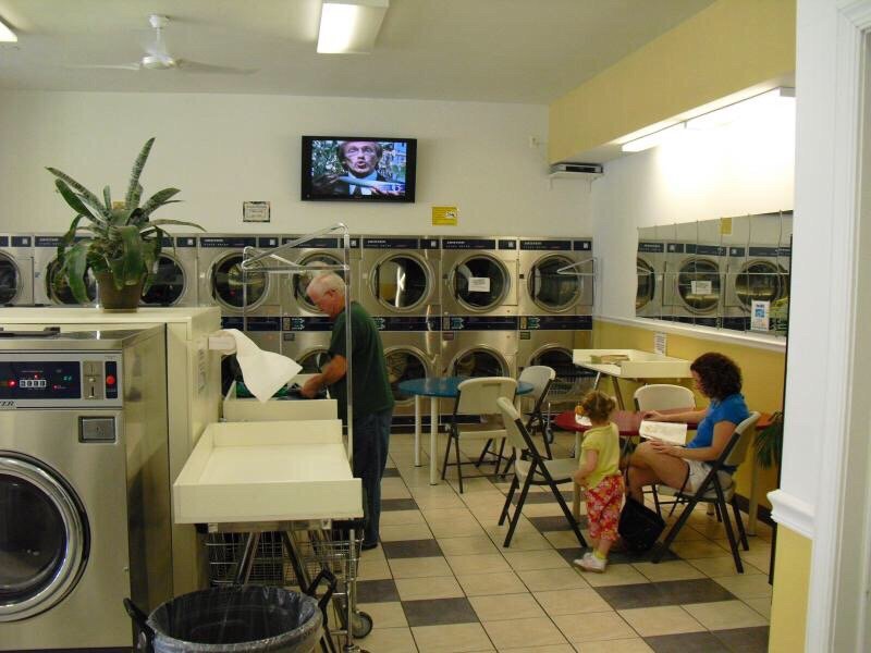 QUALITY LAUNDROMAT Updated August 2024 517 Chester Pike, Prospect
