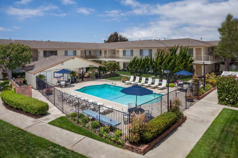 CAMBRIDGE APARTMENTS Updated September 2024 29 Photos & 33 Reviews