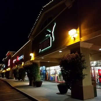 Cabazon Outlets - Outlet Stores Near Me - Cabazon, California