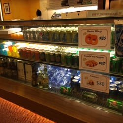 Paisano's Pizzeria - Interior