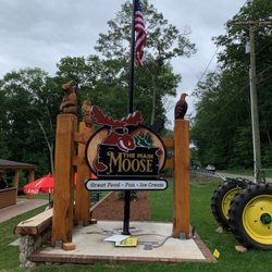 The Main Moose - Cute business signage
