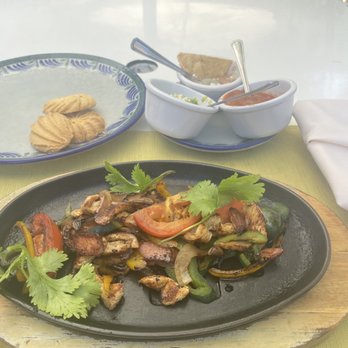 Grand Isla Navidad Resort - Chicken fajitas - Resorts Near Me - Manzanillo, COL Grand Isla Navidad Resort - Chicken fajitas - Resorts Near Me - Manzanillo, COL