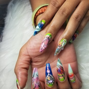 Starlight Nails - Another Slay by Hannah - Nail Salons Near Me - Tampa, Florida