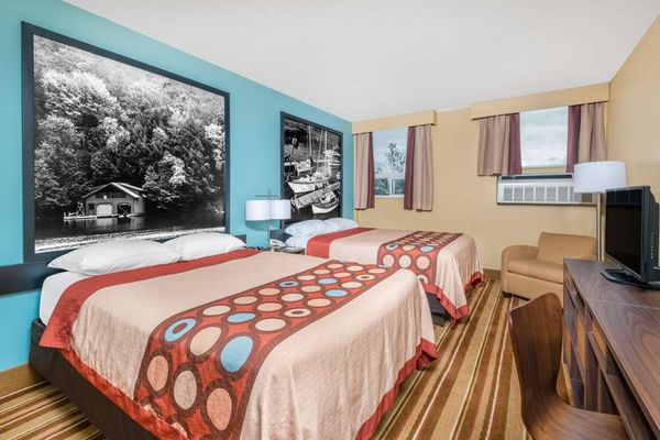 Super 8 by Wyndham Thunder Bay by null