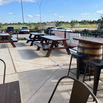 Brett’s BBQ Shop - Outdoor patio - Barbeque Near Me - Katy, Texas Brett’s BBQ Shop - Outdoor patio - Barbeque Near Me - Katy, Texas
