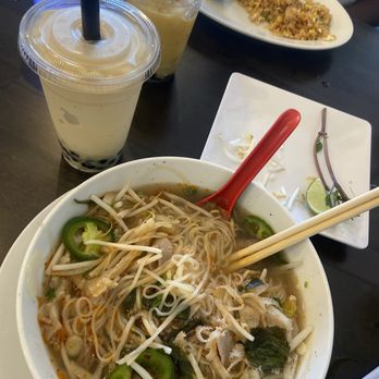 Pho Quyen - Eye round, Eye Round Steak, Flank & Tendon, Chicken House Fried Rice, Mango Smoothie! - Vietnamese Near Me - North Richland Hills, Texas Pho Quyen - Eye round, Eye Round Steak, Flank & Tendon, Chicken House Fried Rice, Mango Smoothie! - Vietnamese Near Me - North Richland Hills, Texas