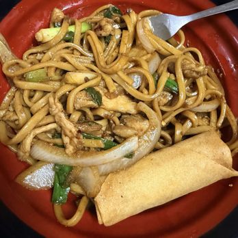 Kung Fu Asian Cafe - Chicken Kung Fu Lo Mein Noodles - Asian Fusion Near Me - San Antonio, Texas