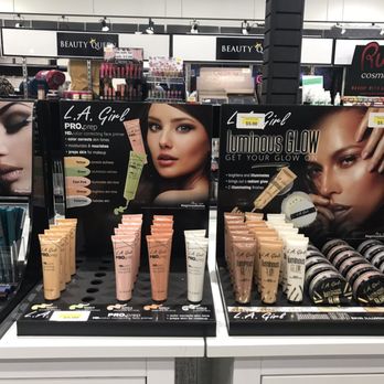 Beauty Queen - La girl illuminators - Cosmetics & Beauty Supply Near Me - Los Angeles, California