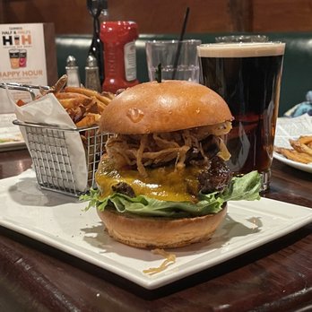 The Auld Shebeen - Cheeseburger - Irish Pub Near Me - Fairfax, Virginia
