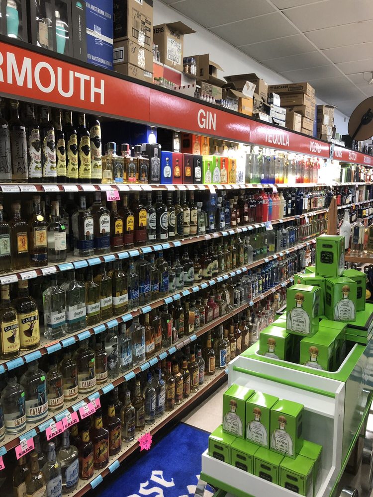 Sportsman Liquor, Houston Roadtrippers