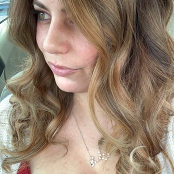 Colori Salon - Hair cut and color by Mario Estrada - Hair Salons Near Me - Los Angeles, California