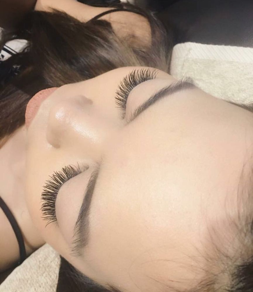 Eyelash Extensions By Linda Au Logo