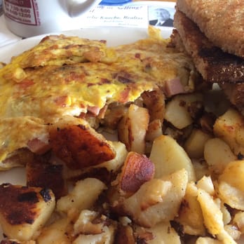 Early Bird Cafe - Farmers omelette - Diners Near Me - Ridgefield, Connecticut