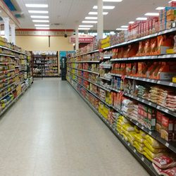 Pino's Get Fresh Foods - Inside the store.