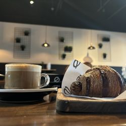 Equilibrio Coffee House - Cappuccino with Nutella croissant.