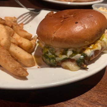 Biggie's - Seafood Near Me - Carlstadt, New Jersey