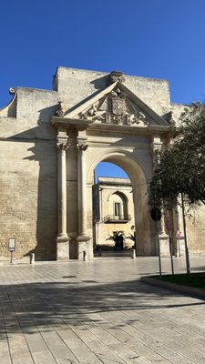 Porta Napoli by null