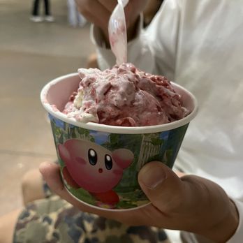 Cold Stone Creamery - Kirby cup! - Ice Cream & Frozen Yogurt Near Me - Burbank, California Cold Stone Creamery - Kirby cup! - Ice Cream & Frozen Yogurt Near Me - Burbank, California