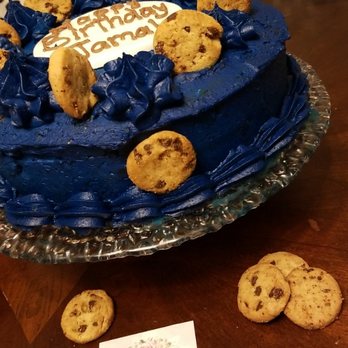 Sweet Success Bakery - Vanilla cookies and cream cake - Desserts Near Me Sweet Success Bakery - Vanilla cookies and cream cake - Desserts Near Me