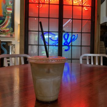 Bombastic Cafe - Iced 12oz Nostalgia Latte - Coffee & Tea Near Me - Chicago, Illinois