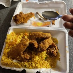 Chicken wings and fried rice Chicken wings and fried rice