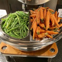 California Spirit - HARICOTS VERTS (left) and MAPLE ROASTED CARROTS (right)