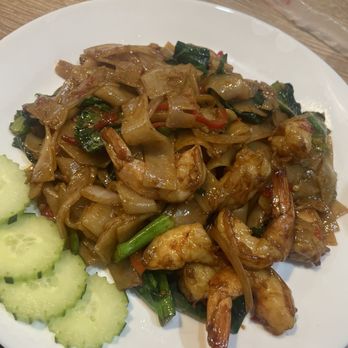 Lao'd District - Drunken Noodles with Shrimp - Thai Near Me - Houston, Texas