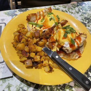 The Friendly Toast - Bleu Benny - Breakfast & Brunch Near Me - Dedham, Massachusetts The Friendly Toast - Bleu Benny - Breakfast & Brunch Near Me - Dedham, Massachusetts