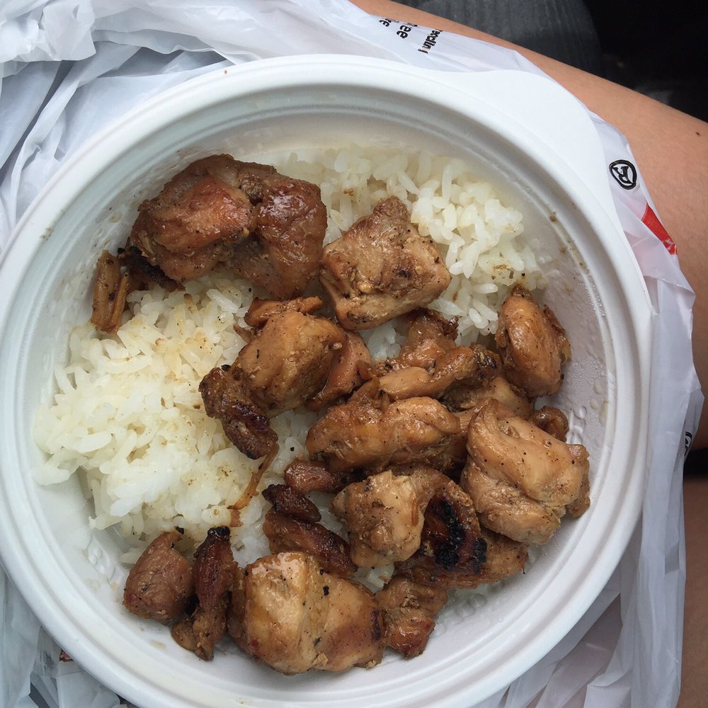 Flame Broiler - This was my mini bowl. For reals this is how it looked after taking the lid off. I think they forgot the other half of chicken portion - Korean Near Me - Long Beach, California