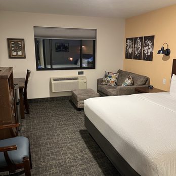 Open Hearth Lodge - Dog friendly rooms! - Hotels Near Me - Sister Bay, Wisconsin Open Hearth Lodge - Dog friendly rooms! - Hotels Near Me - Sister Bay, Wisconsin