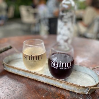 Rose Hill Vineyards - Wine - Wine Tasting Room Near Me - Mattituck, New York