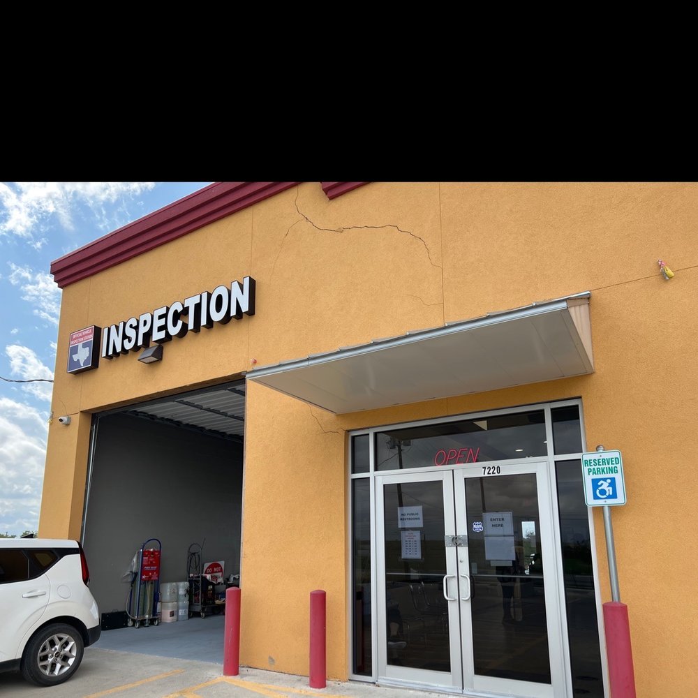 Mario's Inspection Station, Del Valle Roadtrippers