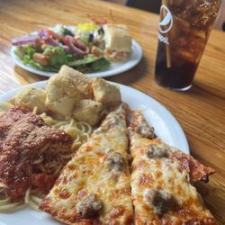 Broadway Bar & Pizza