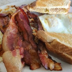 Five Brothers Cafe' - Bacon breakfast