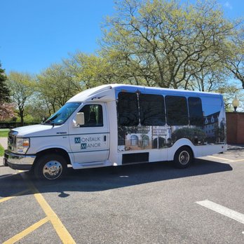 Montauk Manor - The larger shuttle bus - Resorts Near Me - Montauk, New York Montauk Manor - The larger shuttle bus - Resorts Near Me - Montauk, New York