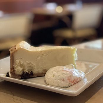 The Cheesecake Factory - Low-Licious Cheesecake with Strawberries** - Desserts Near Me - Rancho Cucamonga, California The Cheesecake Factory - Low-Licious Cheesecake with Strawberries** - Desserts Near Me - Rancho Cucamonga, California