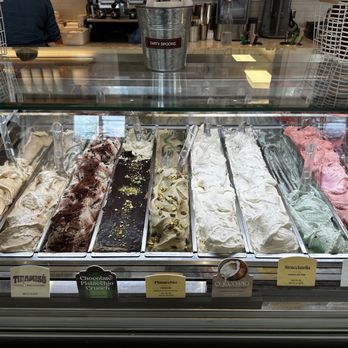 Bacio Di Latte - Gelato Near Me - La Jolla, California