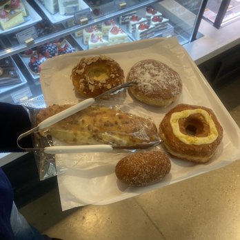 Paris Baguette - Bakeries Near Me - Cincinnati, Ohio Paris Baguette - Bakeries Near Me - Cincinnati, Ohio