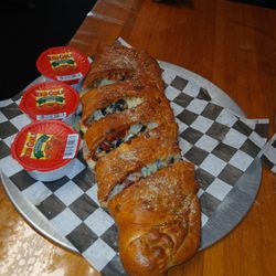 Murphy's Dam Pizza - Calzone!
