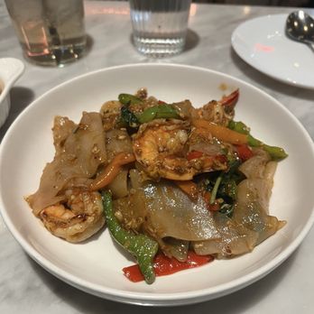 Kitchen 79 - Pad Kee Mau shrimp - Thai Near Me - Jackson Heights, New York