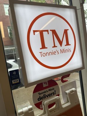 Tonnie's Minis by null