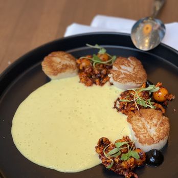 Manhattan Beach Post - Seared Diver Scallops - New American Near Me - Manhattan Beach, California