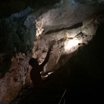 Mercer Caverns - Tours Near Me - Murphys, California